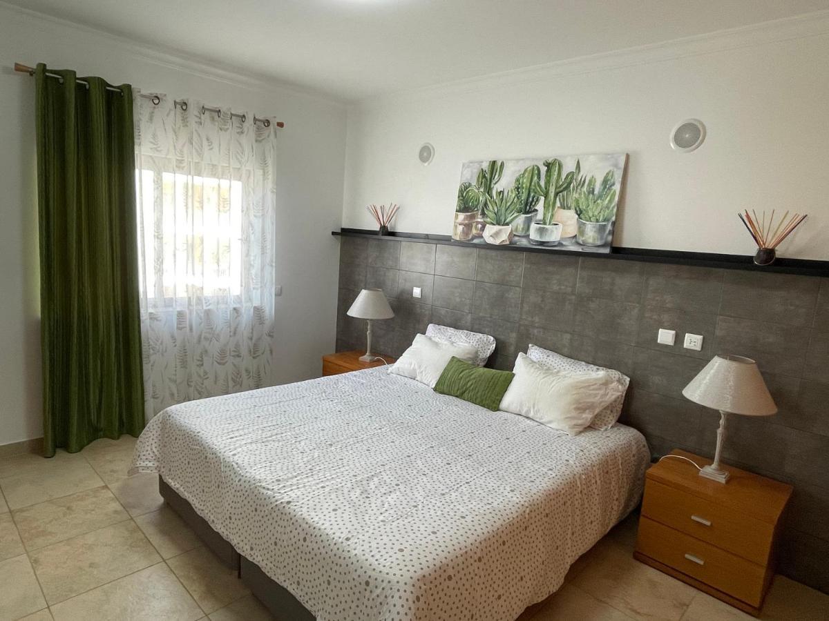 Lucas House 3 - Garden Apartment Lagos Bagian luar foto